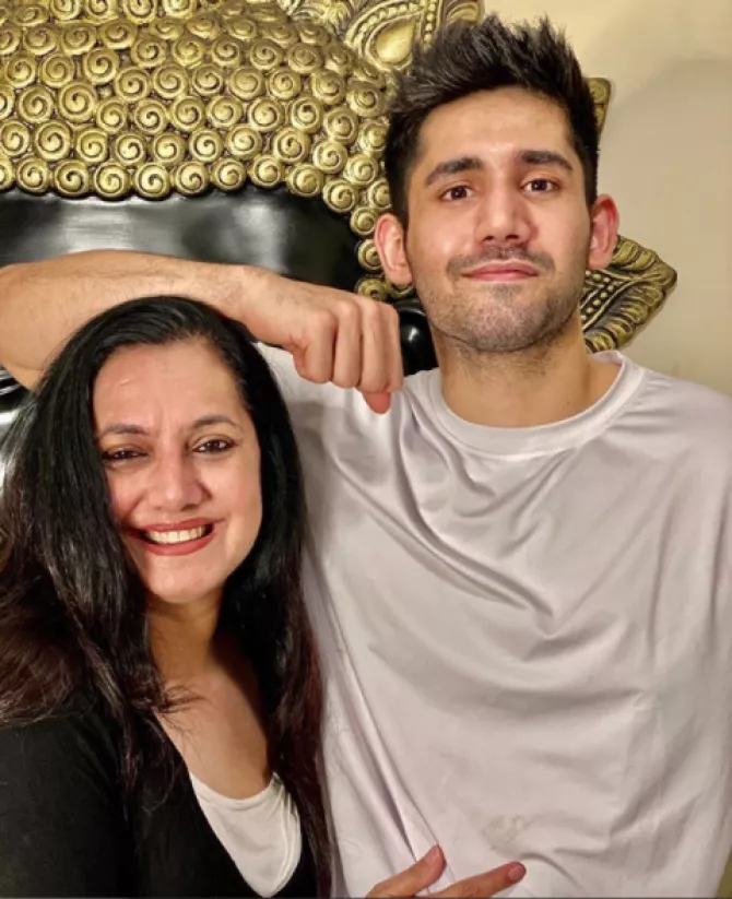 Divya Agarwal Wishes Varun Sood's Mom On Birthday, Feels 'Super Lucky